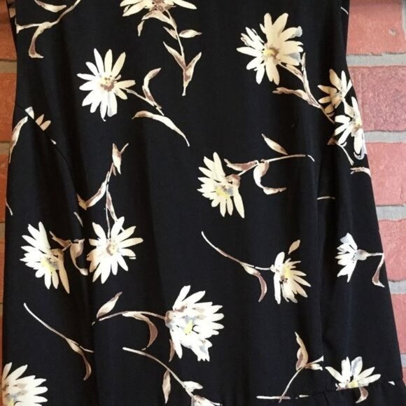 ASTR The Label Women's Romper Sleeveless Floral Black Size M shorts one piece - Picture 3 of 9